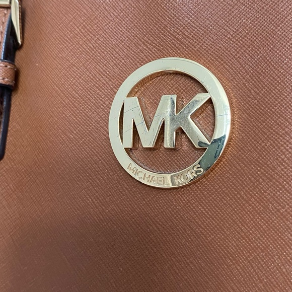 Michael Kors tote - Picture 2 of 6